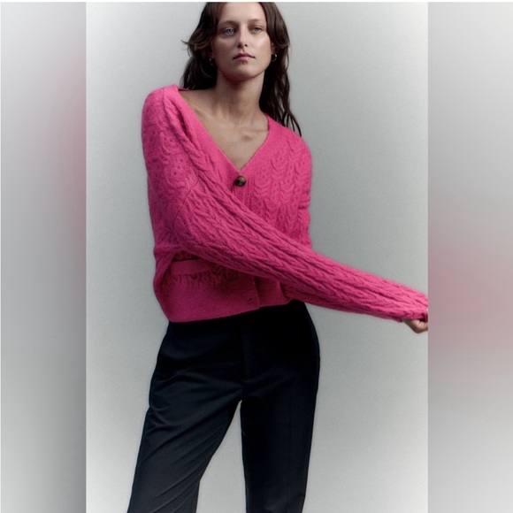 Zara cable Knit Cardigan Hot Pink Fuchsia sweater size medium. - Picture 12 of 14